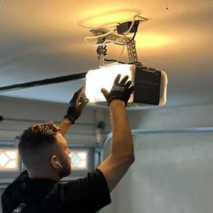 Broken-Garage-Door-Openers